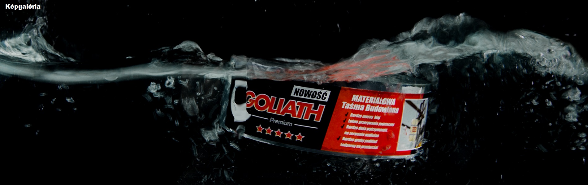 BlueDolphin szalagok az eladótér gondoláján.